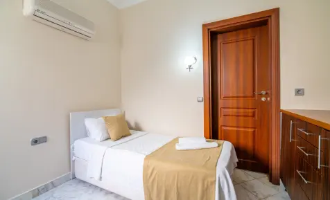 5.Bedroom