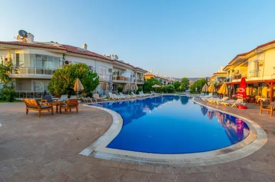 Fethiye Tatilinde Konum Seçimi: Ölüdeniz, Çalış Plajı, Hisarönü ve Merkez Karşılaştırması